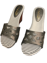 Deana Black on Black Wedge